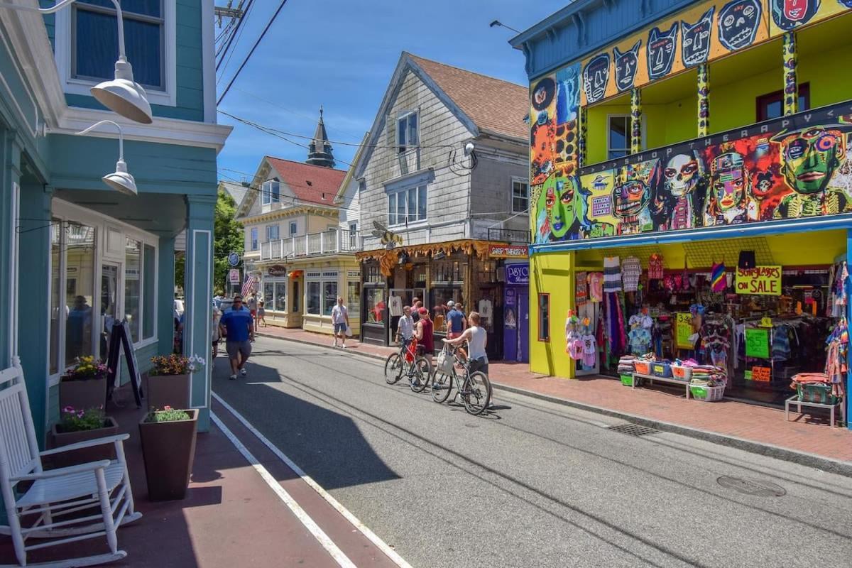 Apartamento Center Of Town Steps Away Private Deck Provincetown Exterior foto