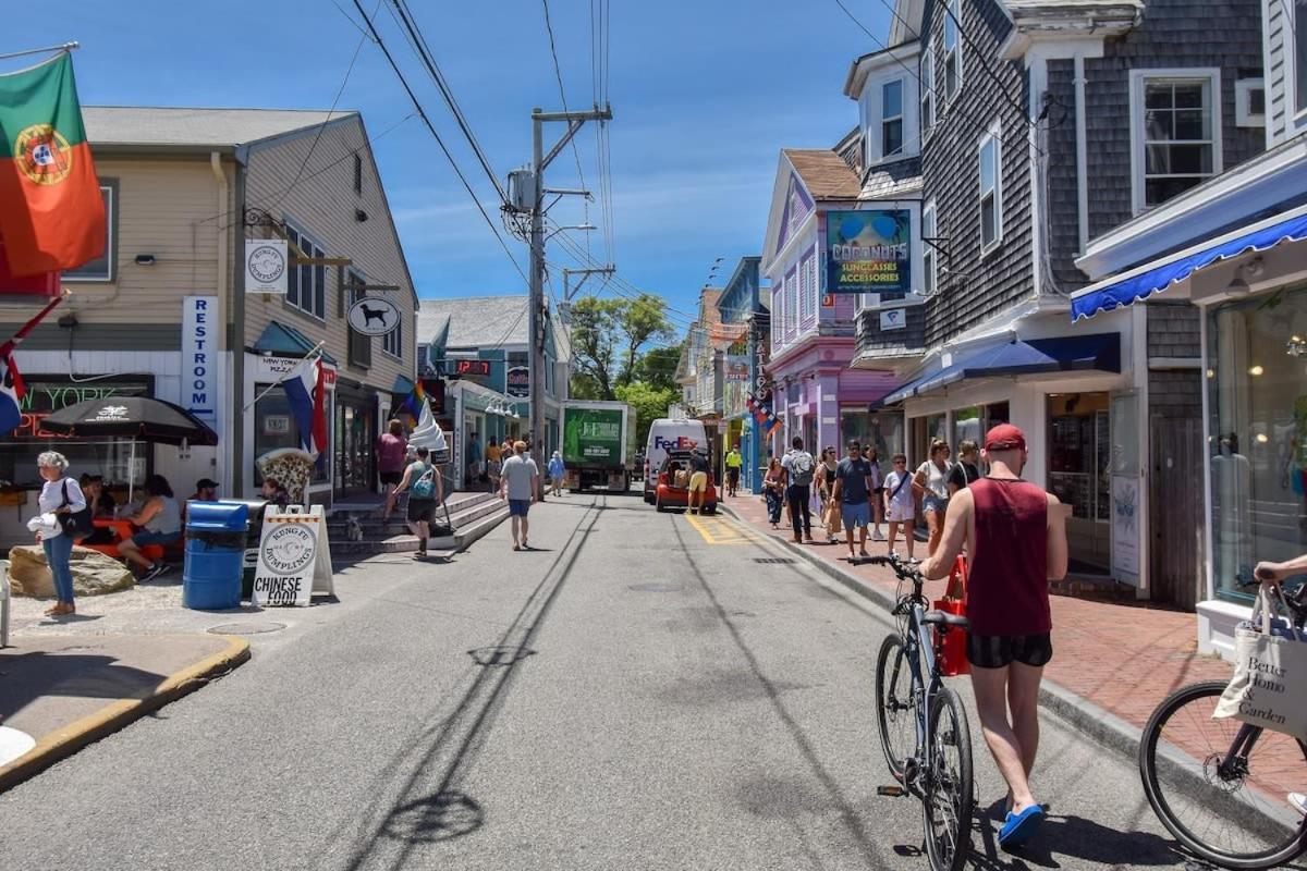 Apartamento Center Of Town Steps Away Private Deck Provincetown Exterior foto