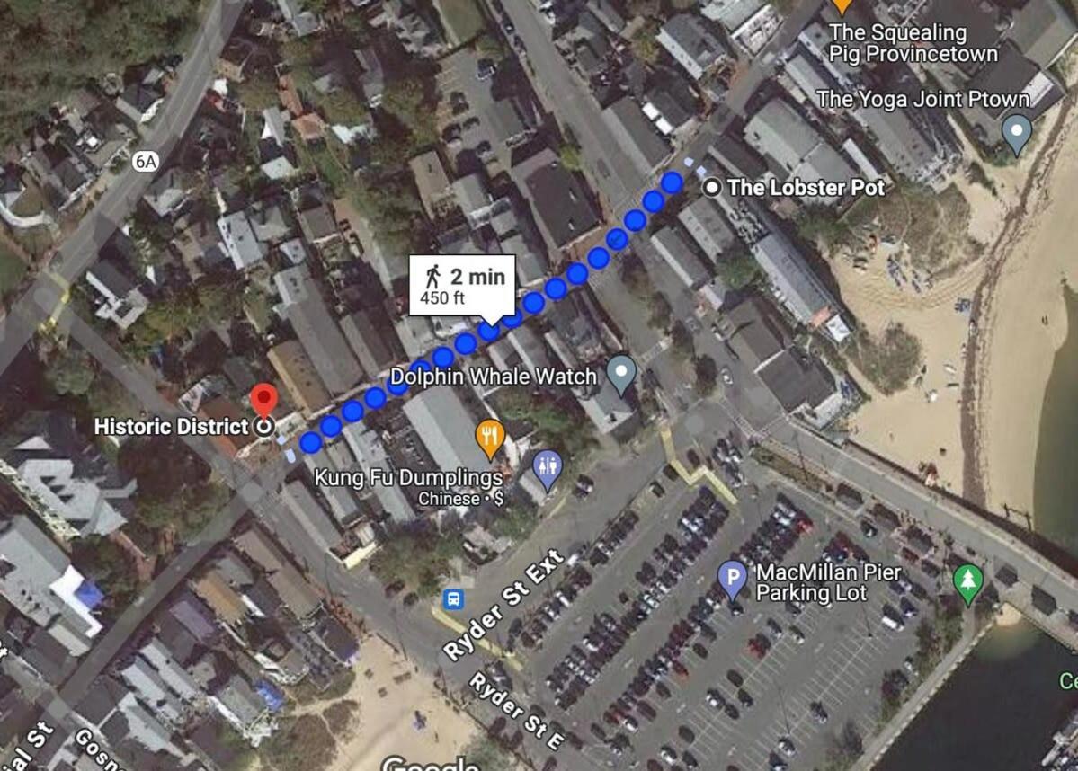 Apartamento Center Of Town Steps Away Private Deck Provincetown Exterior foto