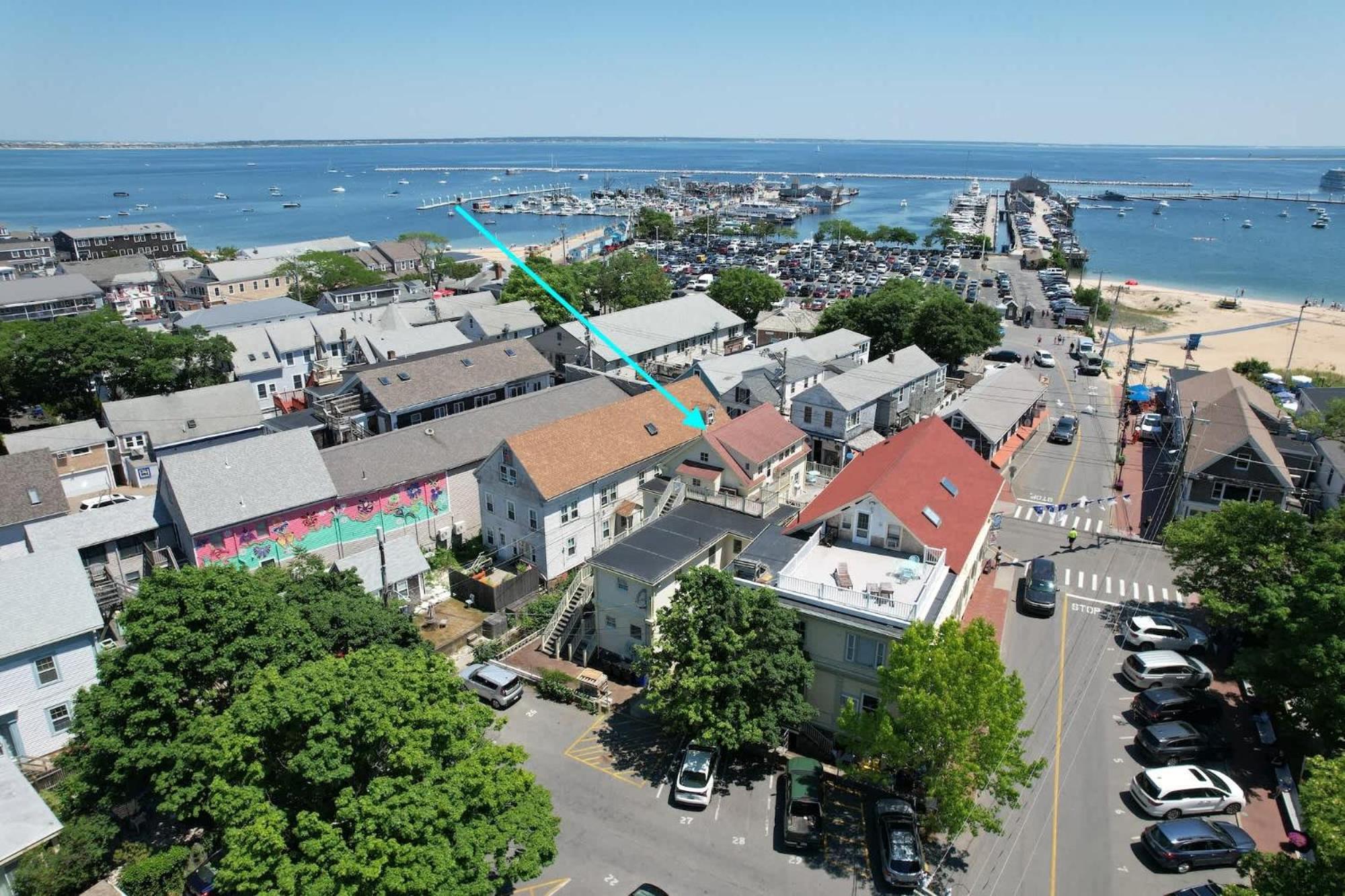 Apartamento Center Of Town Steps Away Private Deck Provincetown Exterior foto